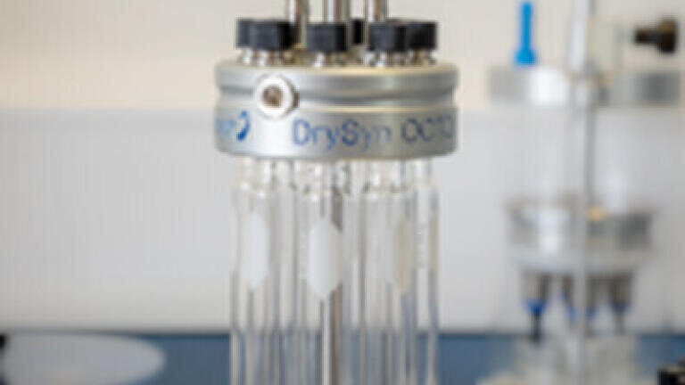 Close-up of DrySyn OCTO Mk II.